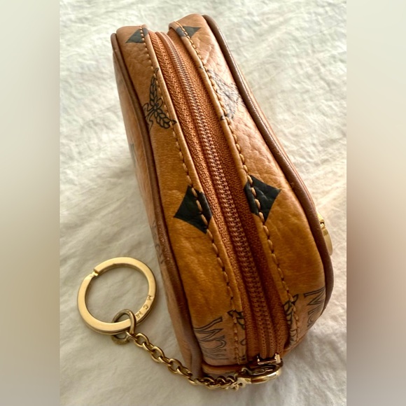 👑✅PRICE FIRM✅AUTHENTIC RARE MCM Visetos Wallet Key Pouch - Picture 9 of 17